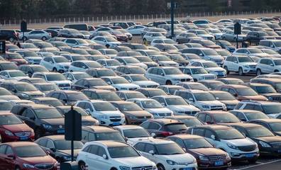 二手车市场 机遇与挑战并存，精明交易方为上策